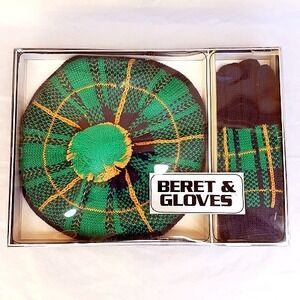Vintage Montgomery Ward Beret & Gloves Set Green 80s 90s New Old Stock Green